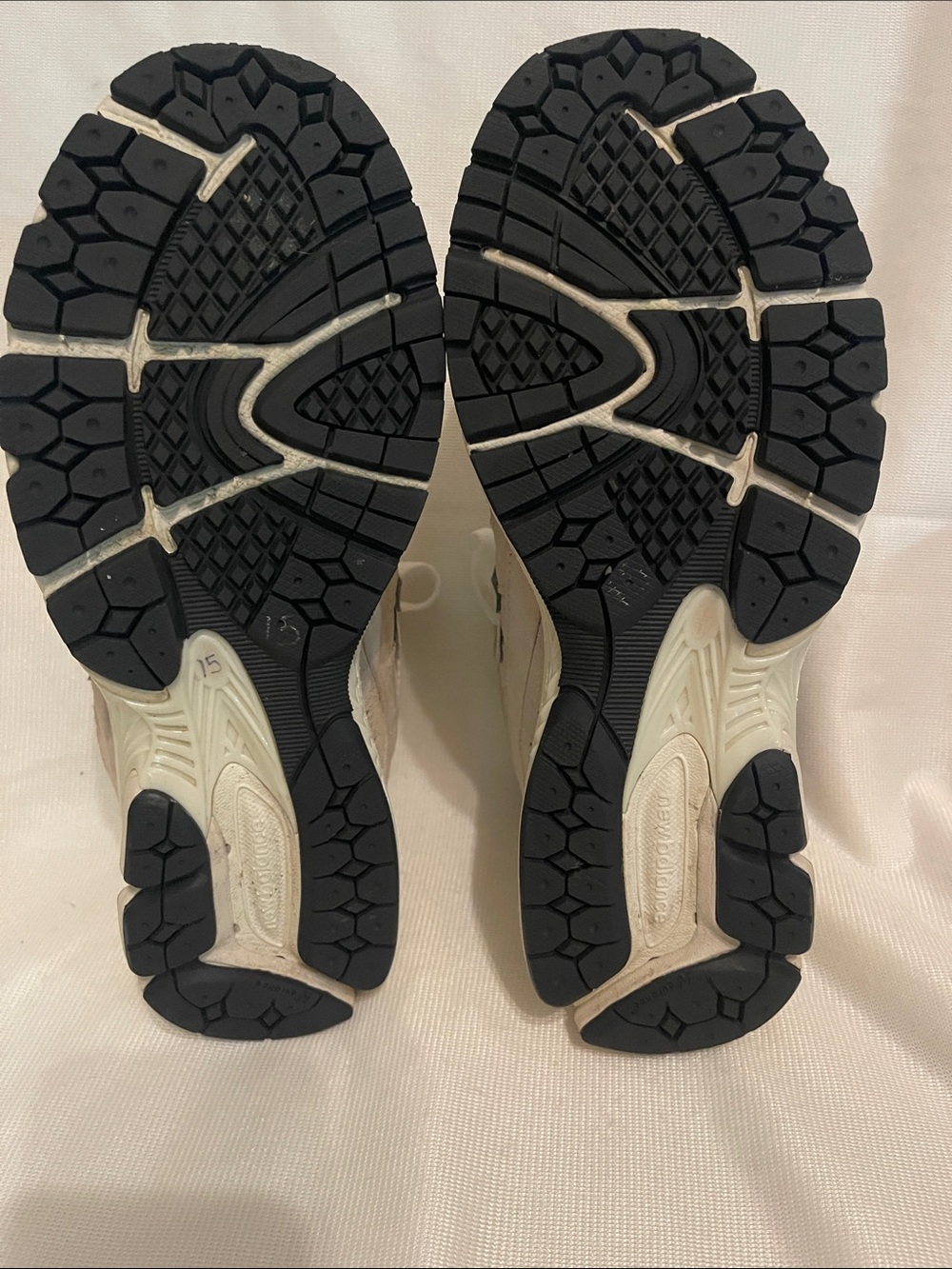 New Balance 2002R It does not have the original shoe insole M 8 W 9 1/2 - Picture 7 of 7